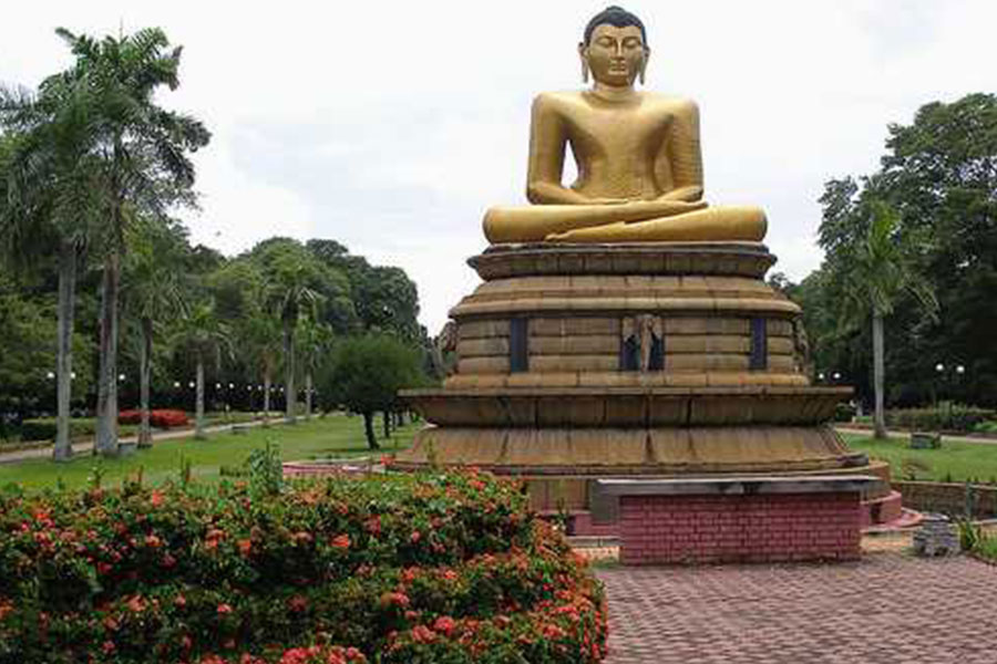 Viharamahadevi Park